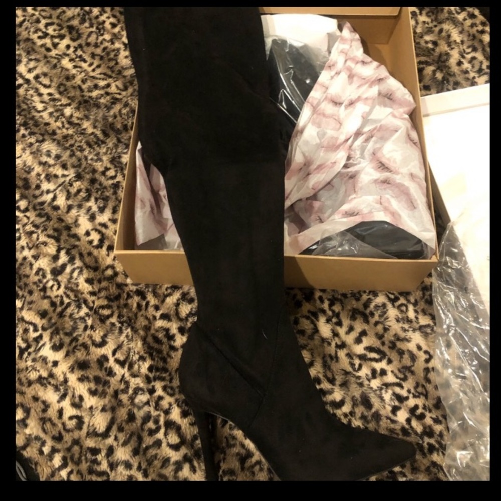 Black High Boots👸🏻💃